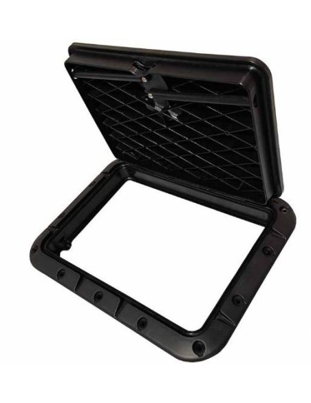 Small storage hatch for kayak with splash bag